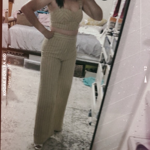 2 piece pant set . Cream . - Picture 2 of 2